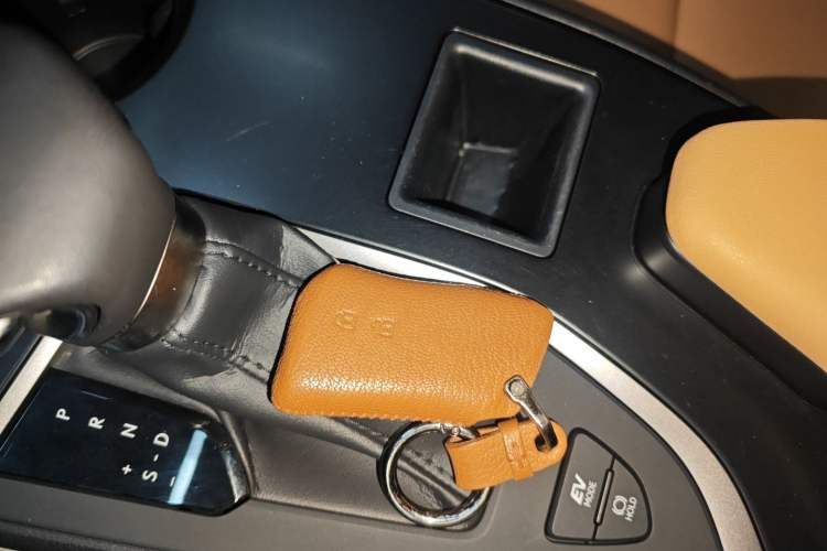 Used Lexus UX 2022 260h Explore-Edition Interior 1