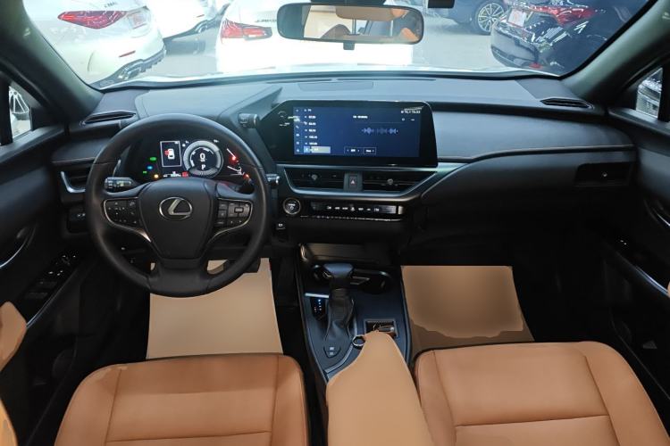 Used Lexus UX 2022 260h Explore-Edition Interior 2