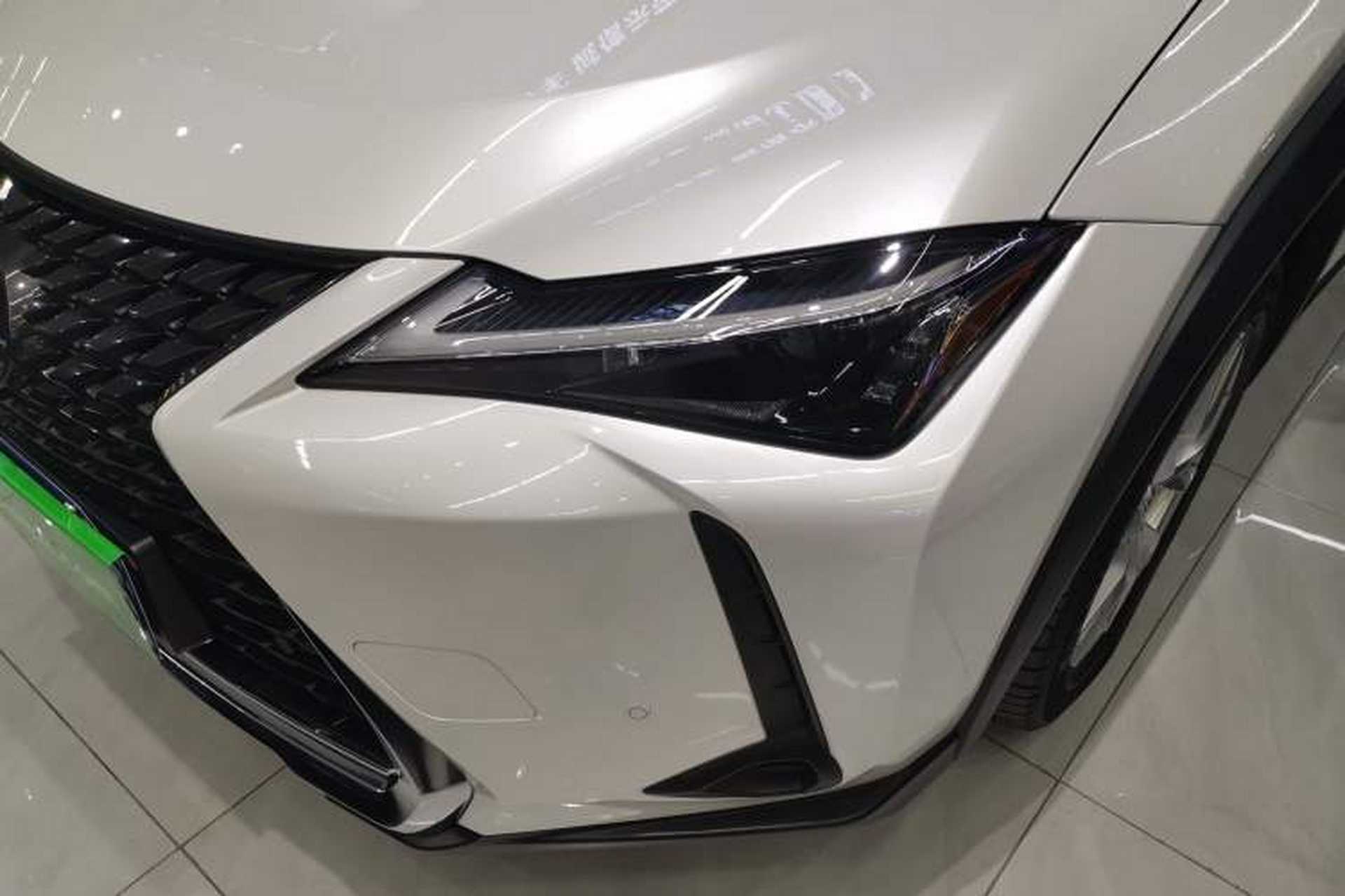 Used Lexus UX 2022 260h Explore-Edition Left Front Headlight