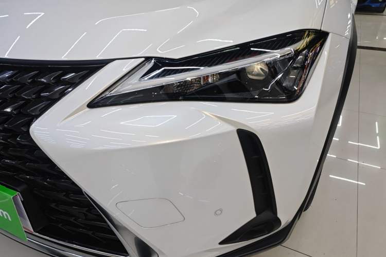Used Lexus UX 2022 260h Explore-Edition Left Front Headlight