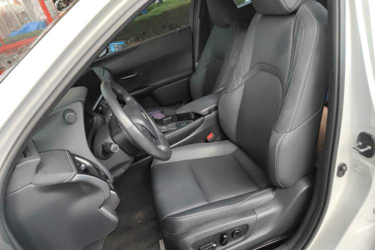 Used Lexus UX 2022 260h Explore-Cool Edition Left Front Seat