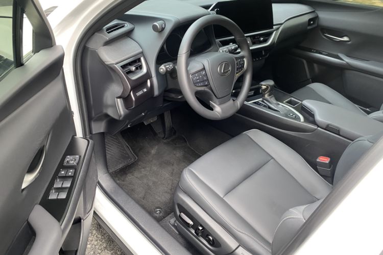 Used Lexus UX 2022 260h Explore-Edition Left Front Seat