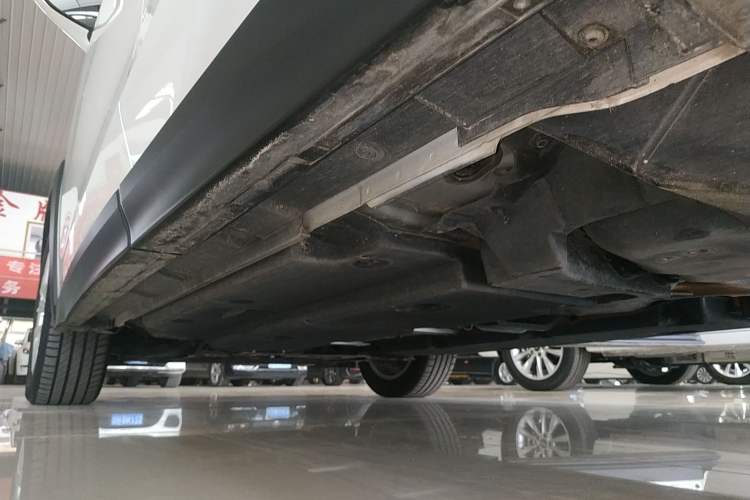 Used Lexus UX 2022 260h Explore-Cool Edition Left Side Sill