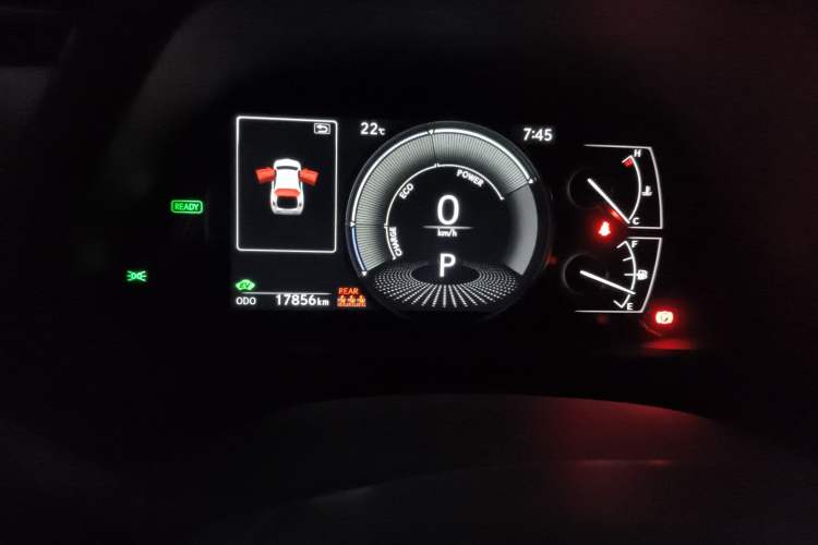 Used Lexus UX 2022 260h Explore-Cool Edition Odometer Close Up