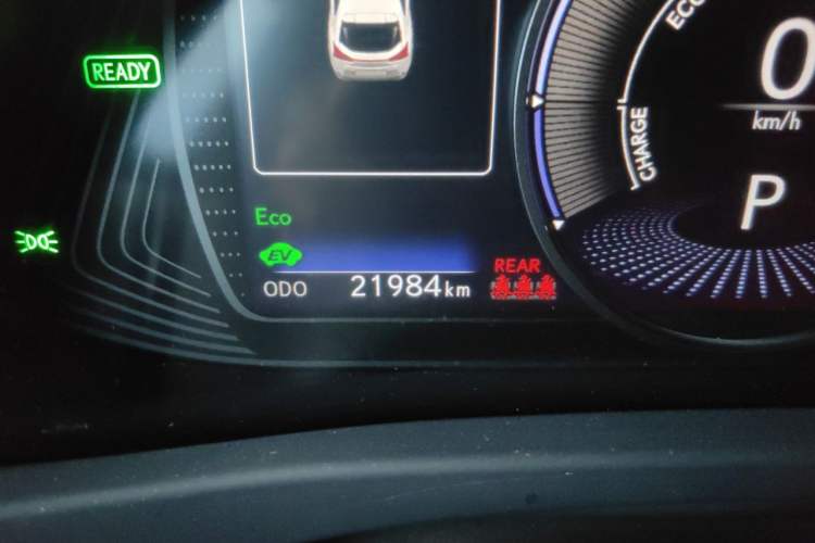 Used Lexus UX 2022 260h Explore-Cool Edition Odometer Close Up