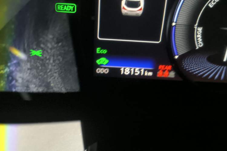 Used Lexus UX 2022 260h Explore Edition Odometer Close Up