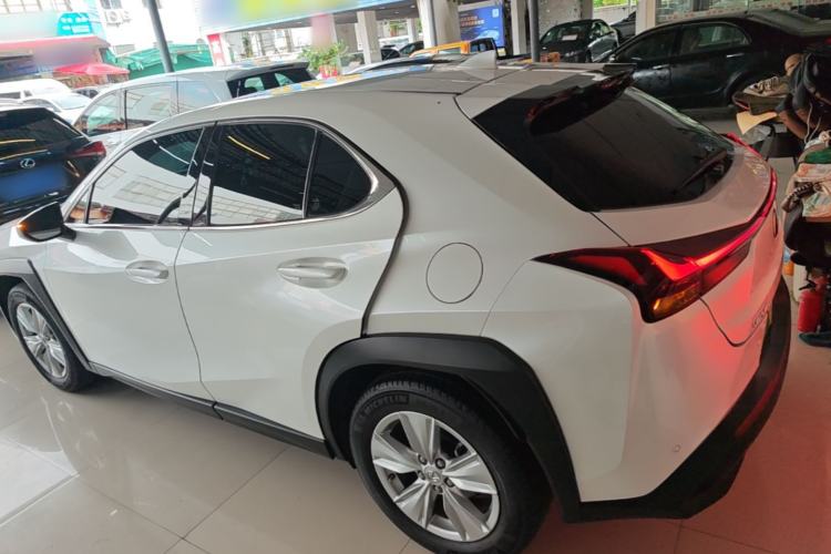Used Lexus UX 2022 260h Explore-Edition Rear Left 45 Deg