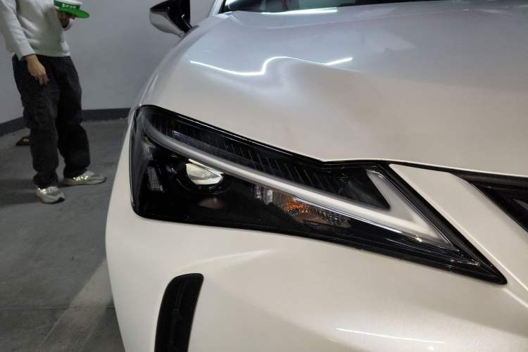 Used Lexus UX 2022 260h Explore-Cool Edition Right Front Headlight