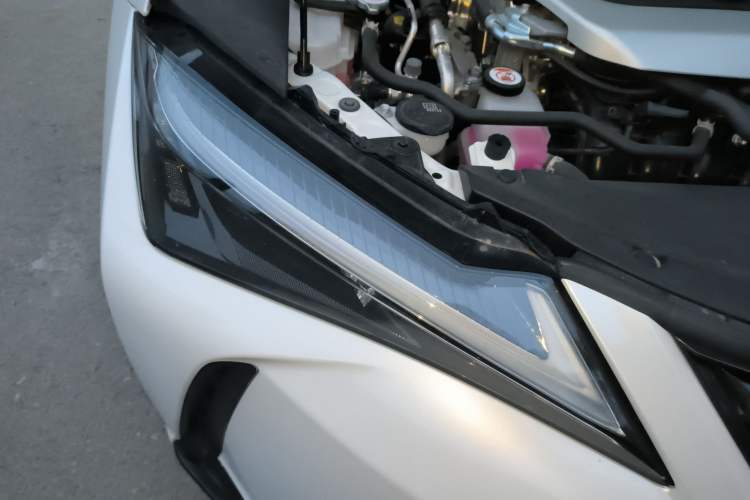 Used Lexus UX 2022 260h Explore Edition Right Front Headlight