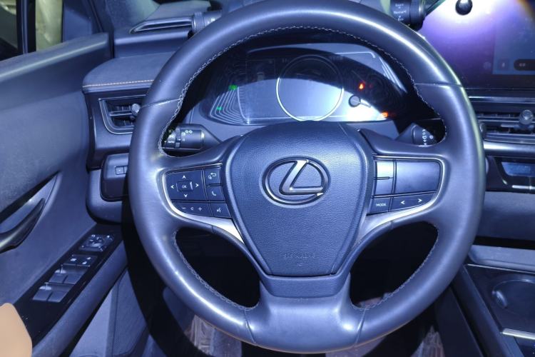 Used Lexus UX 2022 260h Explore-Cool Edition Steering Wheel