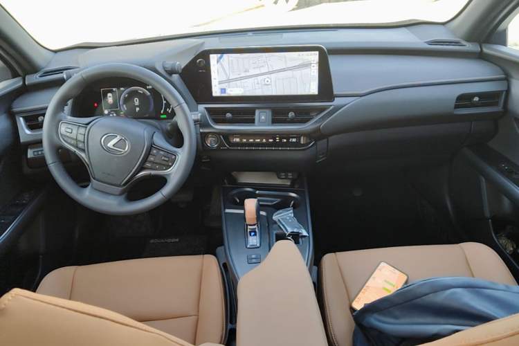 Used Lexus UX 2024 300h Adventure Edition Center Console