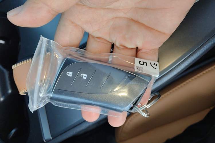 Used Lexus UX 2024 300h Adventure Edition Vehicle Key