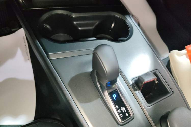 Used Lexus UX 2024 300h Adventure Edition Gear Lever