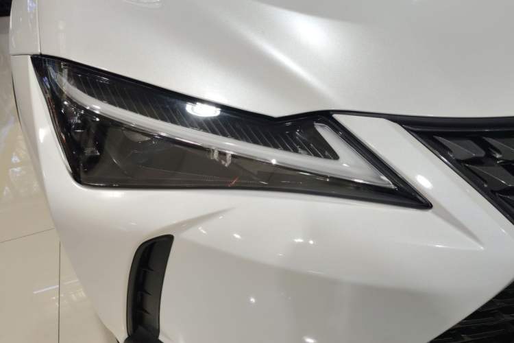 Used Lexus UX 2024 300h Adventure Edition Right Front Headlight