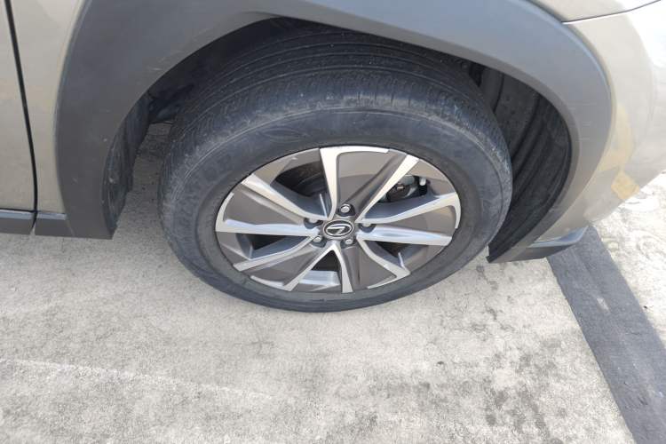 Used Lexus UX New Energy 2020 300e Pure·Joy Edition Right Front Wheel Hub