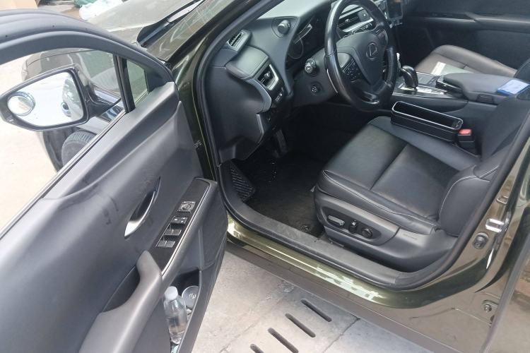 Used Lexus UX New Energy 2020 300e Pure·Joy Edition Driver Seat