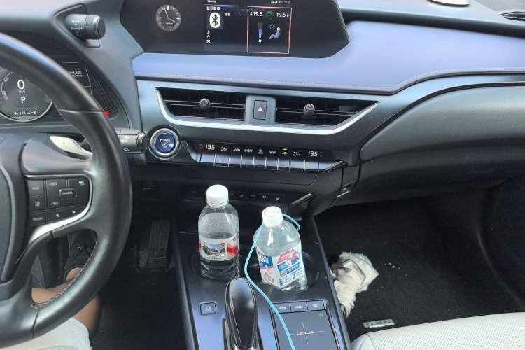 Used Lexus UX New Energy 2020 300e Pure·Joy Edition Audio And AC Panel