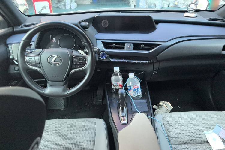 Used Lexus UX New Energy 2020 300e Pure·Joy Edition Center Console