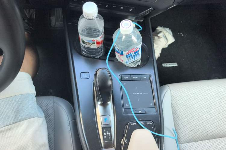 Used Lexus UX New Energy 2020 300e Pure·Joy Edition Gear Lever