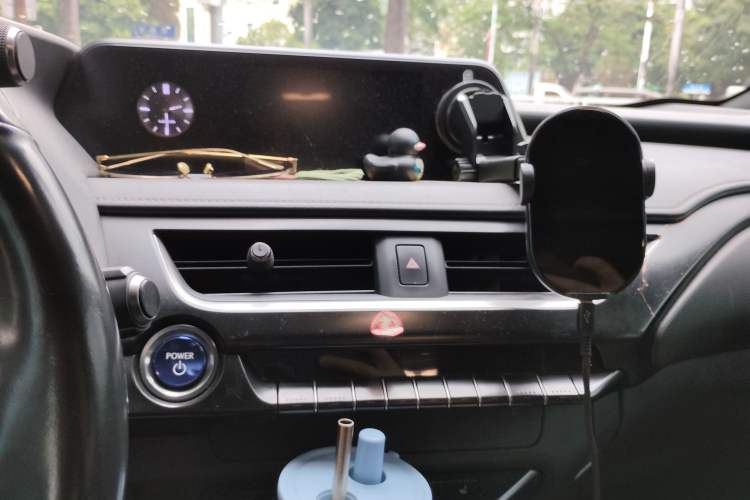 Used Lexus UX New Energy 2020 300e Pure·Joy Edition Audio And AC Panel