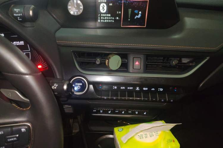 Used Lexus UX New Energy 2020 300e Pure·Joy Edition Audio And AC Panel