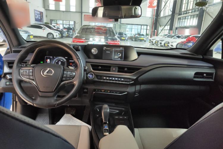 Used Lexus UX New Energy 2020 300e Pure·Joy Edition Center Console