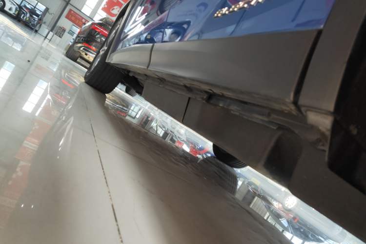 Used Lexus UX New Energy 2020 300e Pure·Joy Edition Left Side Sill