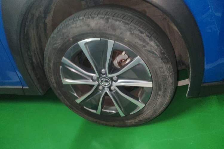 Used Lexus UX New Energy 2020 300e Pure·Joy Edition Right Front Wheel Hub