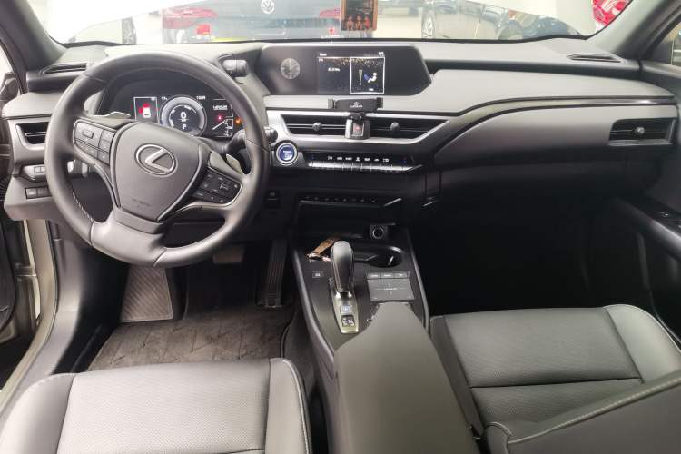 Used Lexus UX New Energy 2020 300e Pure·Joy Edition Center Console