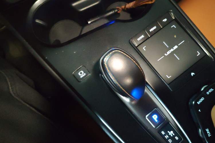 Used Lexus UX New Energy 2020 300e Pure·Enjoy Edition Gear Lever