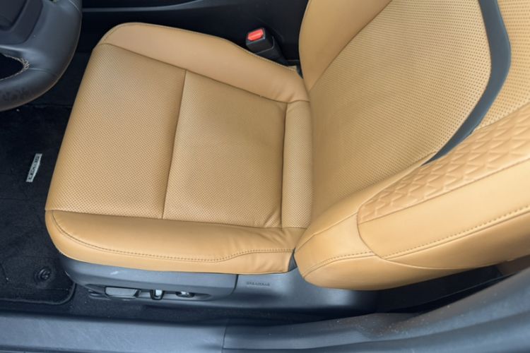 Used Lexus UX New Energy 2020 300e Pure·Enjoy Edition Interior 5
