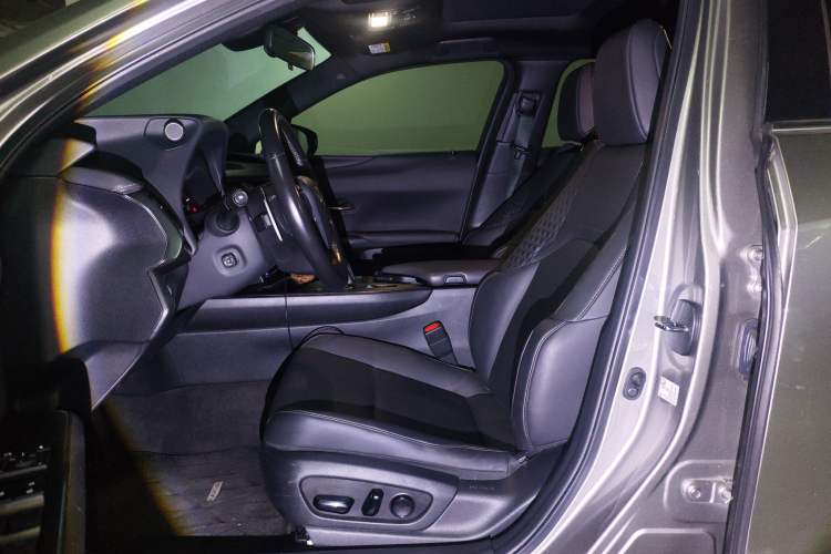 Used Lexus UX New Energy 2020 300e Pure·Joy Edition Left Front Seat