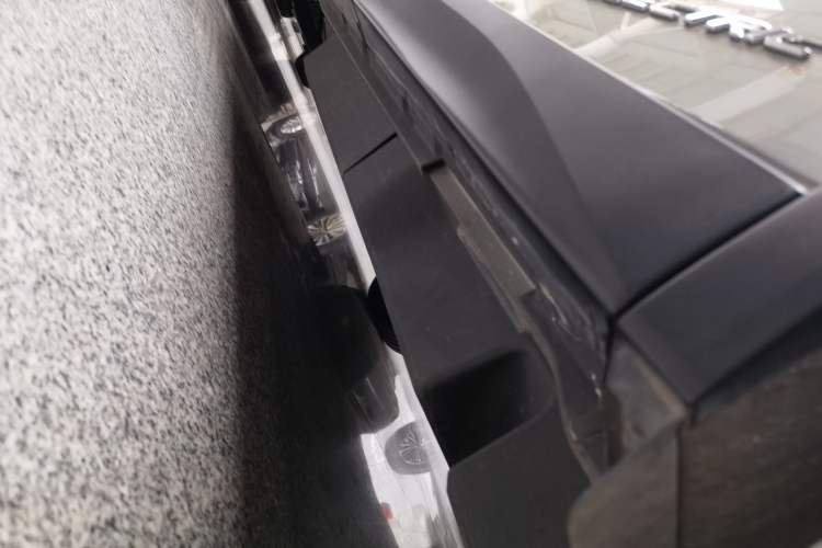 Used Lexus UX New Energy 2020 300e Pure·Joy Edition Left Side Sill