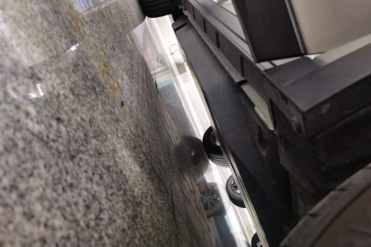 Used Lexus UX New Energy 2020 300e Pure·Joy Edition Right Side Sill