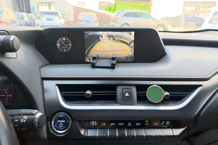 Used Lexus UX New Energy 2020 300e Pure·Joy Edition Audio And AC Panel