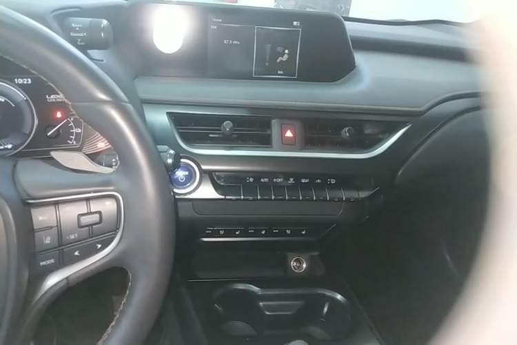 Used Lexus UX New Energy 2020 300e Pure·Joy Edition Audio And AC Panel