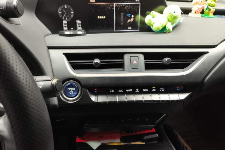 Used Lexus UX New Energy 2020 300e Pure·Joy Edition Audio And AC Panel