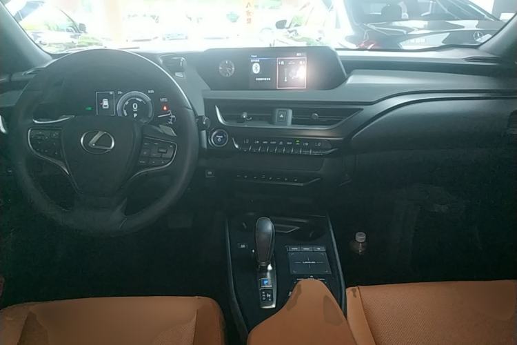 Used Lexus UX New Energy 2020 300e Pure·Joy Edition Center Console