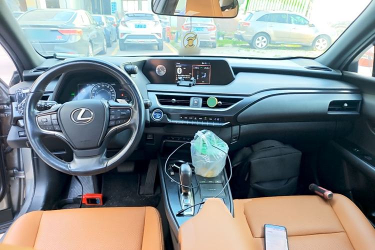 Used Lexus UX New Energy 2020 300e Pure·Joy Edition Center Console