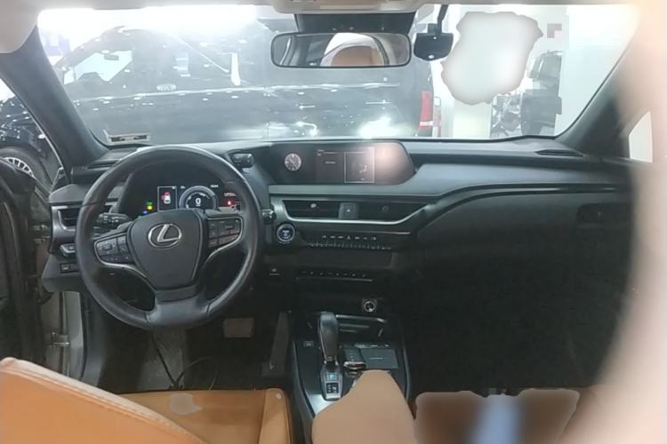 Used Lexus UX New Energy 2020 300e Pure·Joy Edition Center Console