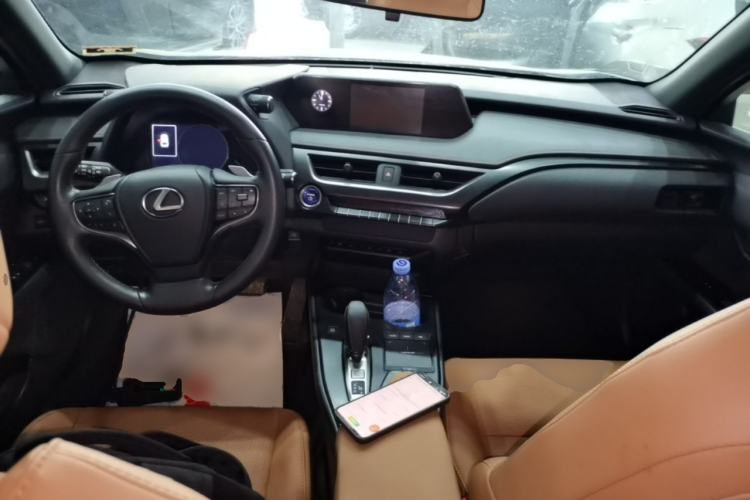 Used Lexus UX New Energy 2020 300e Pure·Joy Edition Center Console