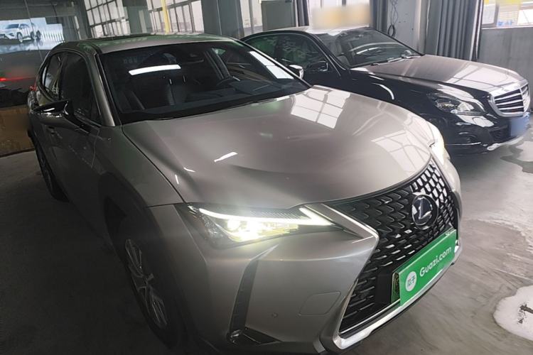 Used Lexus UX New Energy 2020 300e Pure·Joy Edition Front Right 45 Deg
