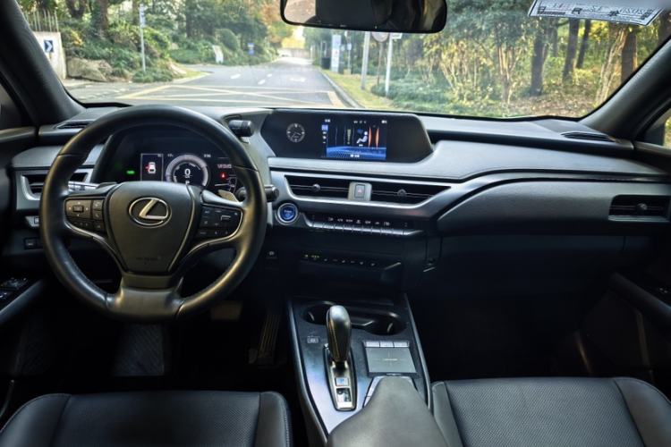 Used Lexus UX New Energy 2020 300e Pure·Joy Edition Interior 1