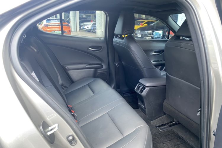 Used Lexus UX New Energy 2020 300e Pure·Joy Edition Interior 11