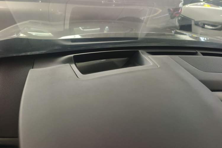 Used Lexus UX New Energy 2020 300e Pure·Enjoy Edition Interior 4