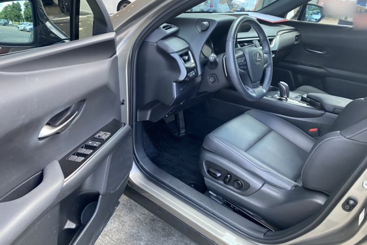 Used Lexus UX New Energy 2020 300e Pure·Joy Edition Interior 5