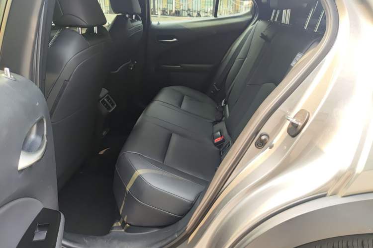 Used Lexus UX New Energy 2020 300e Pure·Joy Edition Interior 5