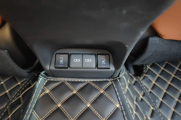 Used Lexus UX New Energy 2020 300e Pure·Joy Edition Interior 6