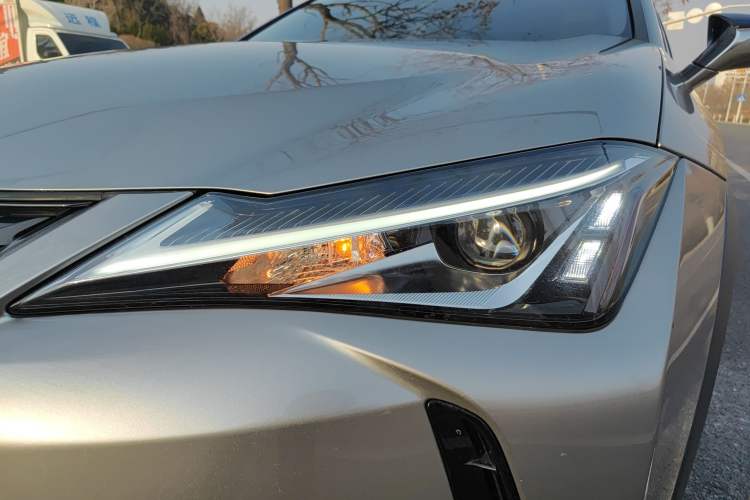 Used Lexus UX New Energy 2020 300e Pure·Joy Edition Left Front Headlight