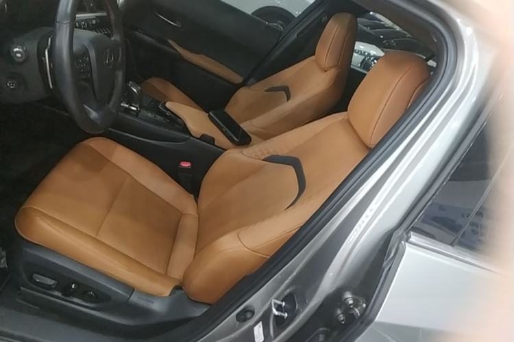Used Lexus UX New Energy 2020 300e Pure·Joy Edition Left Front Seat